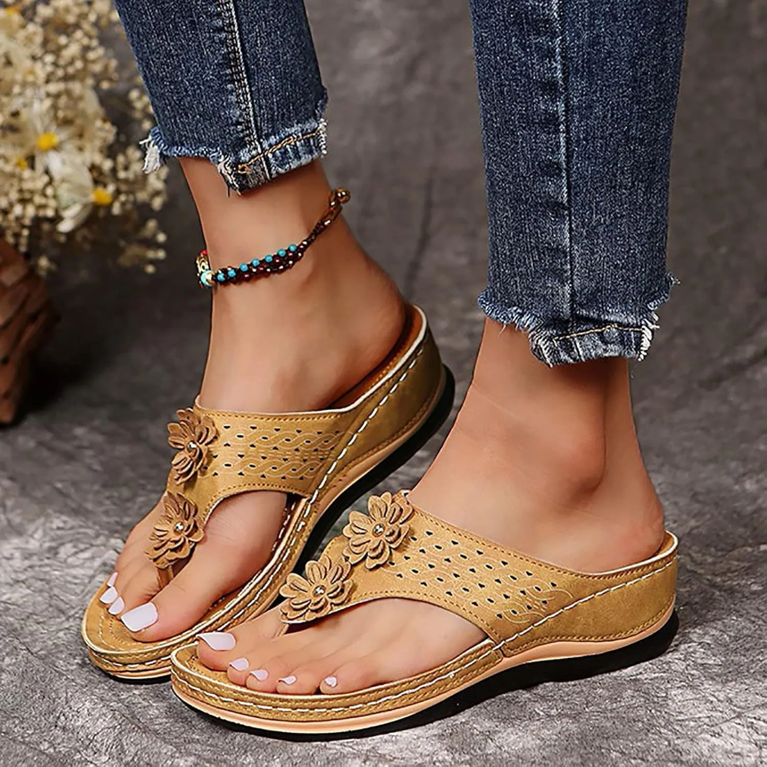 Eduavar Sandals for Women Dressy Summer, Orthopedic Sandals for Women Comfortable Open Toe Flip Flops Casual Beach Sandals