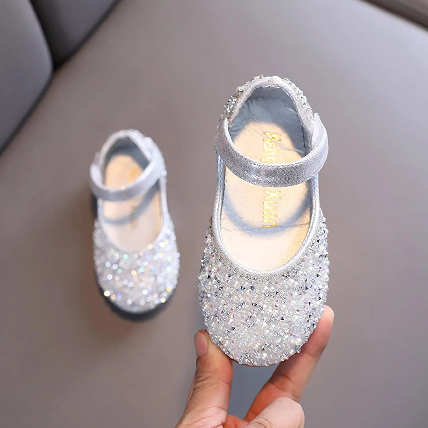Fashion Spring and Summer Children's Dance Shoes Girls Dress Show Princess Shoes Round Toe Pearl Riding Shoes for Kids