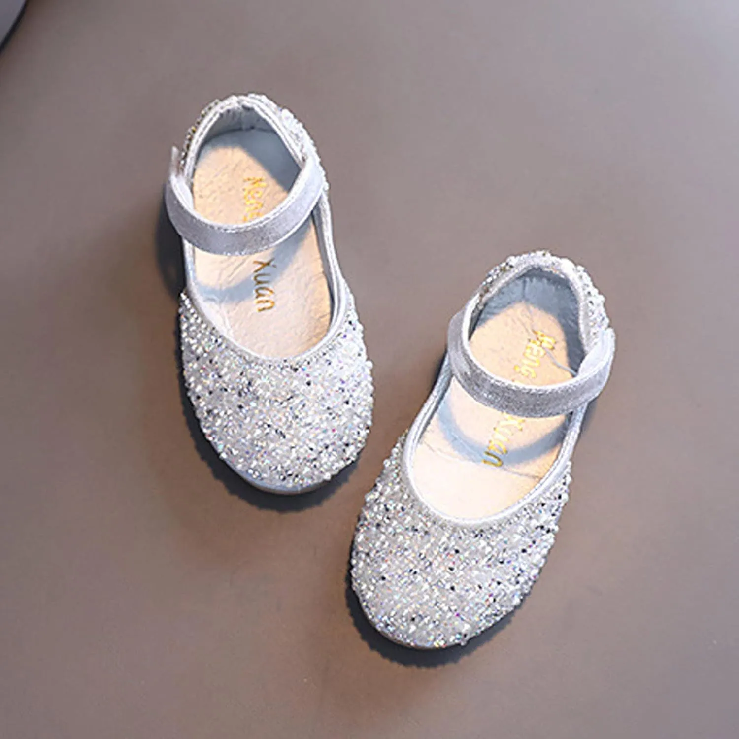 Fashion Spring and Summer Children's Dance Shoes Girls Dress Show Princess Shoes Round Toe Pearl Riding Shoes for Kids