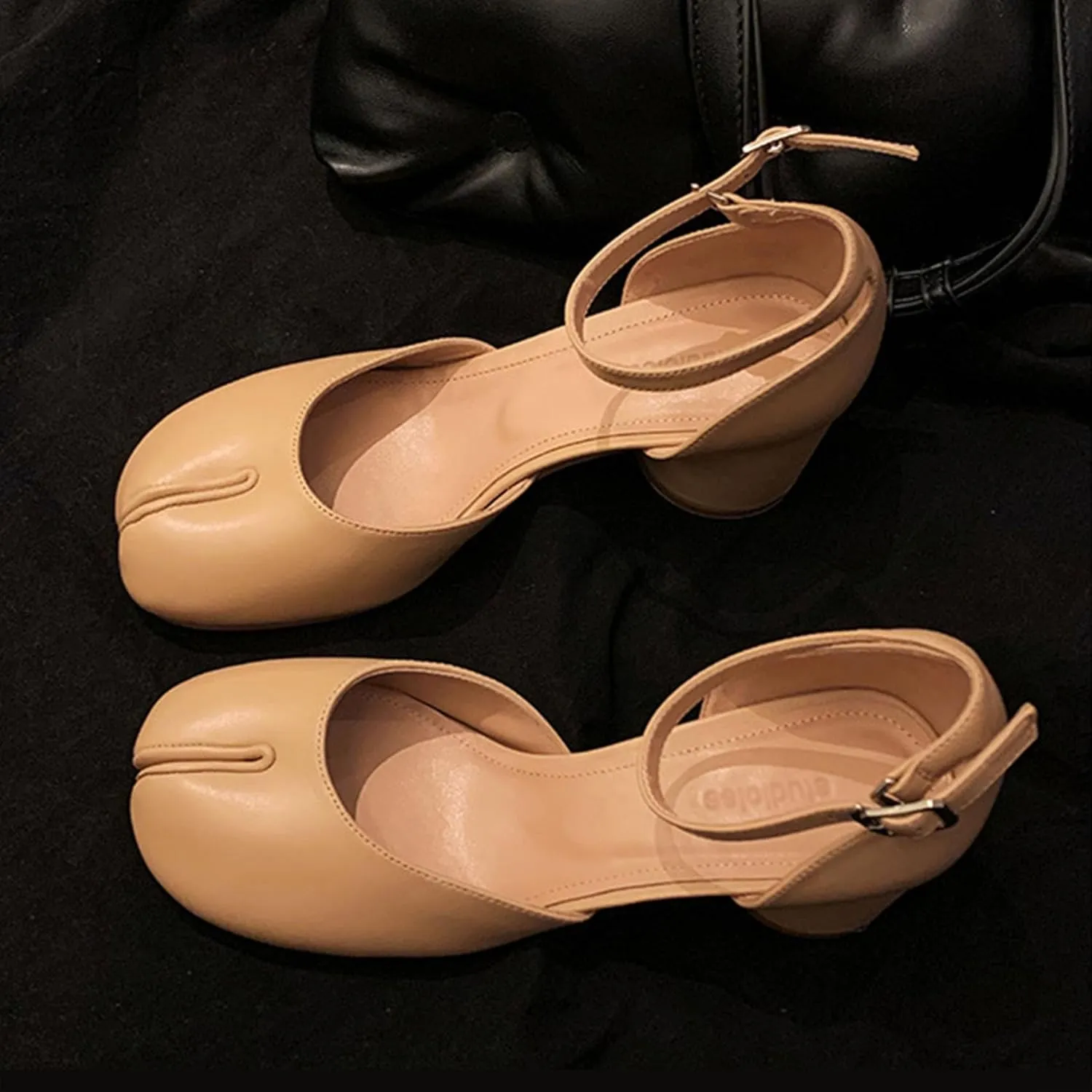 KOKOMOMO Split Toe Chunky Heels for Women Japanese Tabi Shoes Cylindrical Block High Heels Pumps Ankle Strap Buckled Wedding Party Dress Shoes