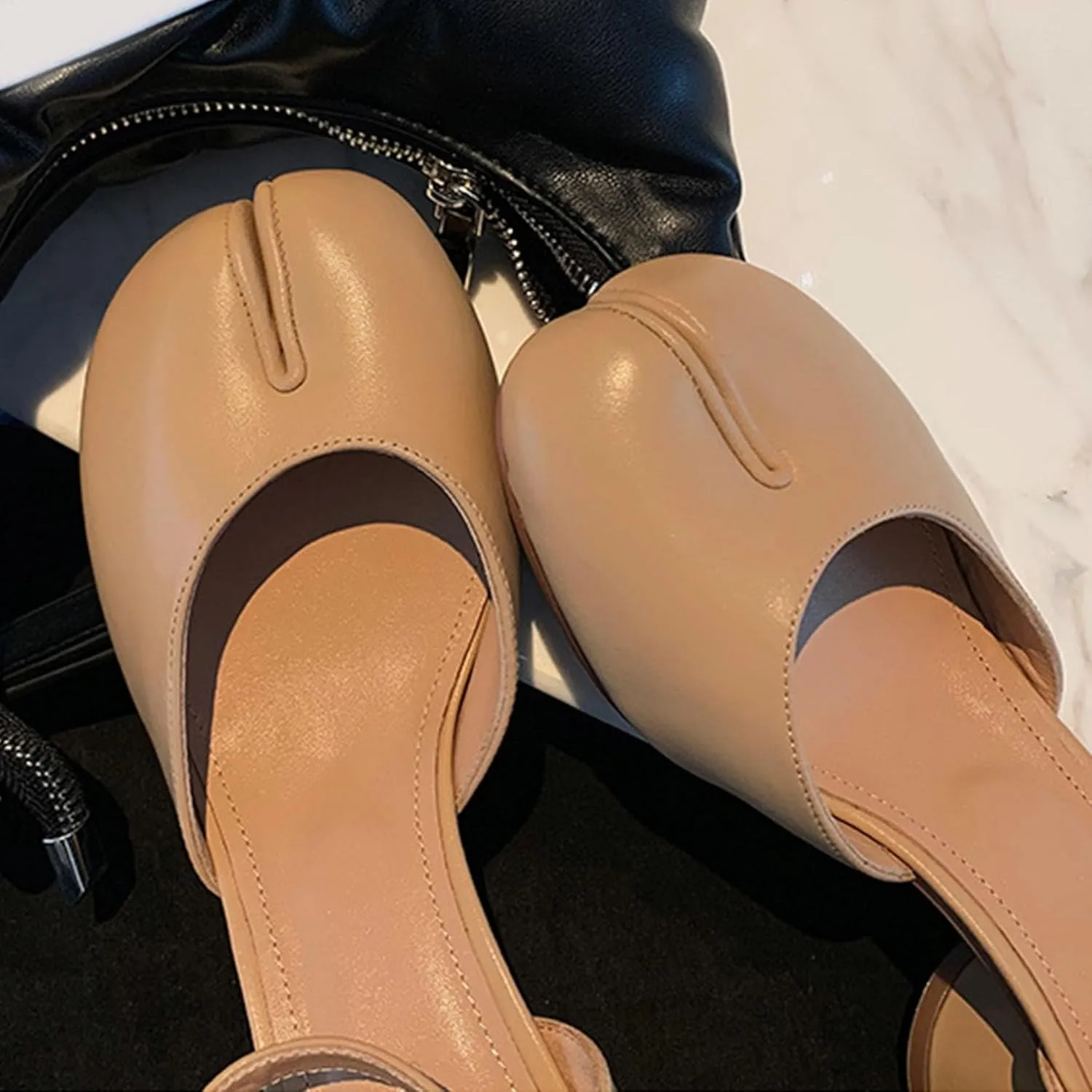 KOKOMOMO Split Toe Chunky Heels for Women Japanese Tabi Shoes Cylindrical Block High Heels Pumps Ankle Strap Buckled Wedding Party Dress Shoes