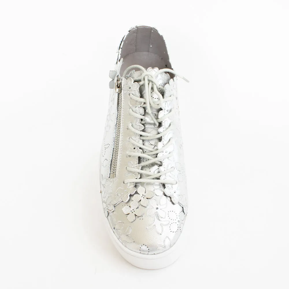Leere Silver White