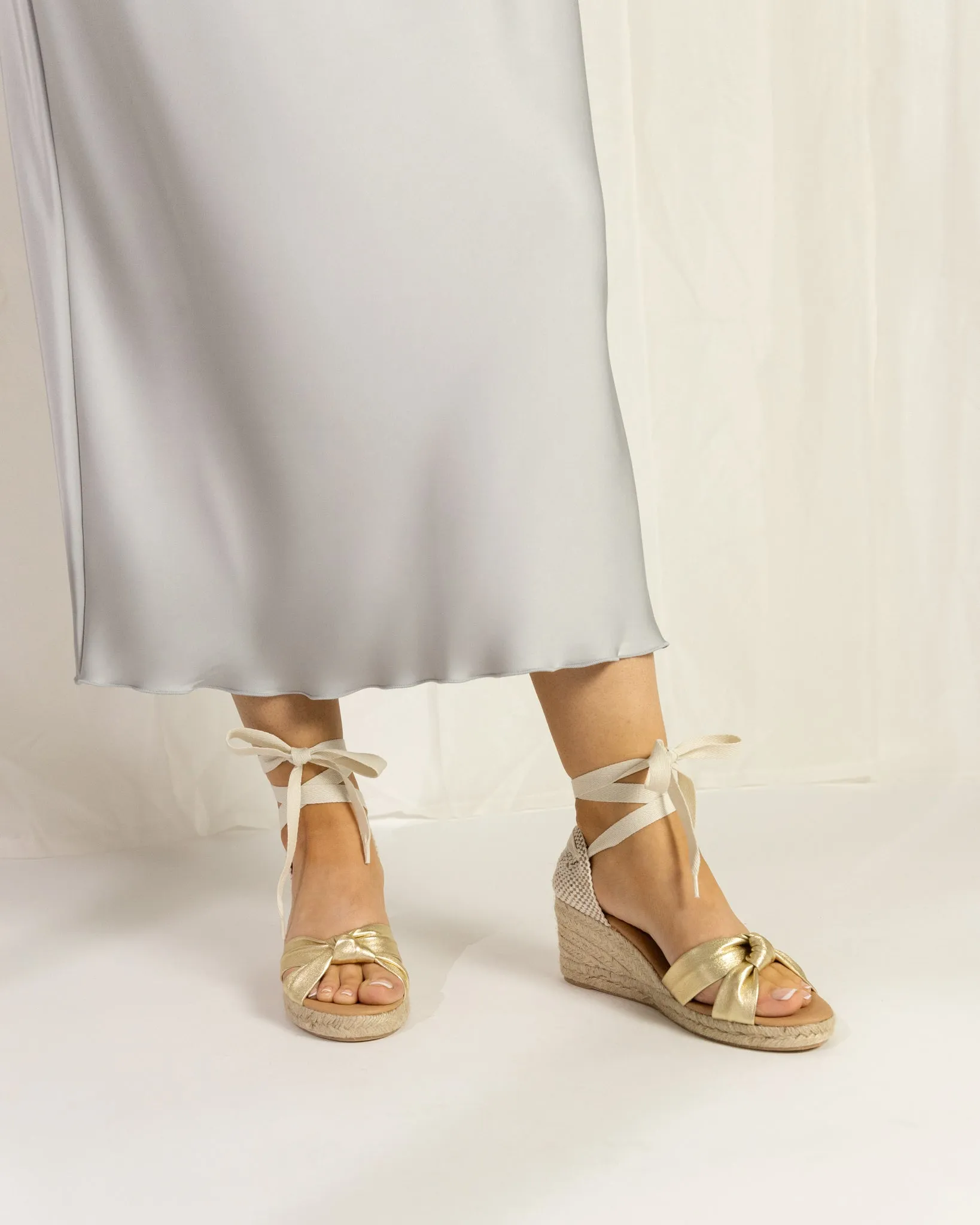 LOLA LOW PLATINO PLATFORM ESPADRILLO NAHKASANDAALIT