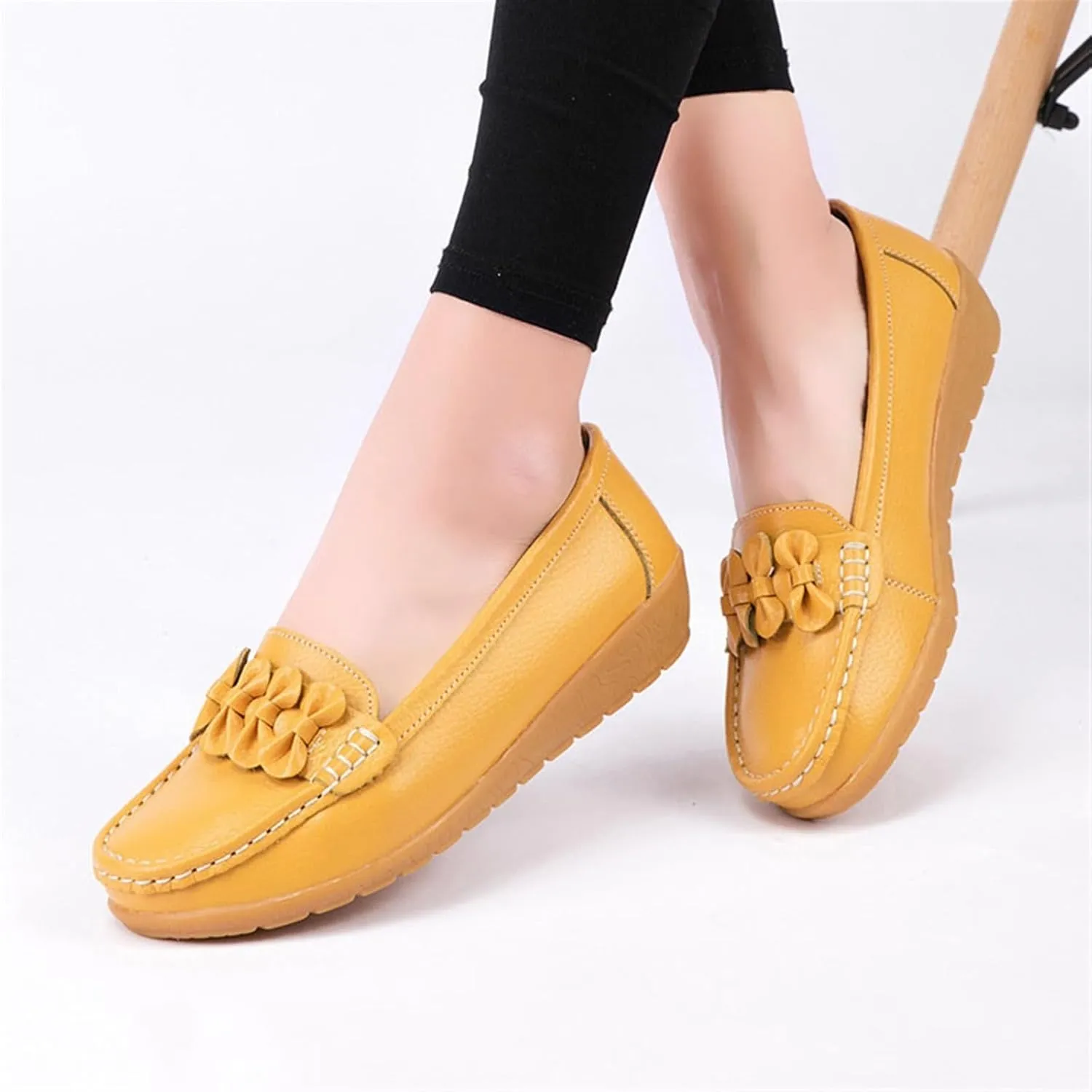 Women Nurse Sneakers, Comfortable Slip Resistant Breathable Bow Orthopedic Working Nursing Shoes, Casual Leather Loafers with Arch Support, Ideal for Nurse Healthcare Crews