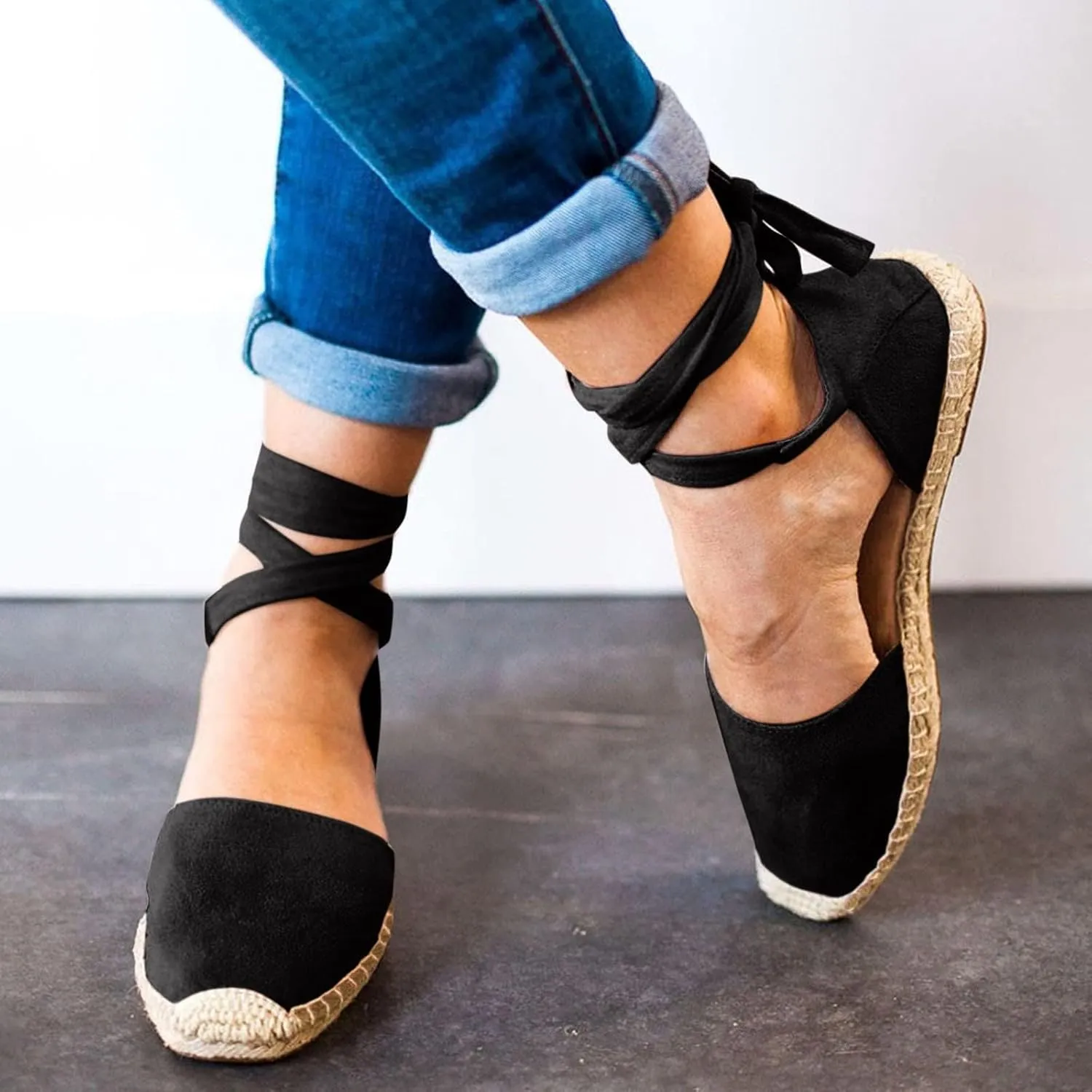 Womens Flat Sandals Closed Toe Wide Width Espadrille Hand-Stitching Sole Non Slip Shoes Hollow Out Vamp Tie-Up Ankle Strap Sandals for Women Casual Dressy